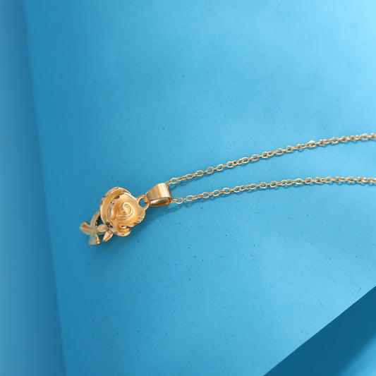 Rose Pendant Necklace